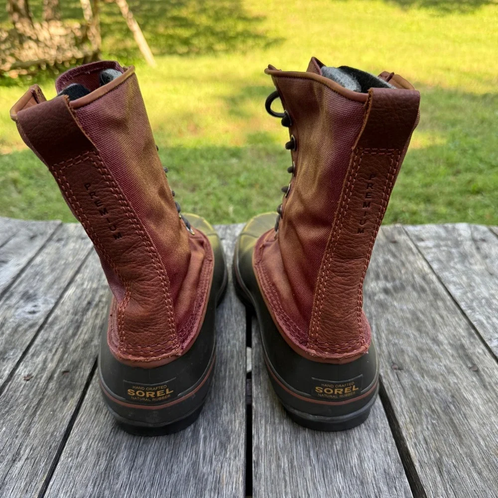 Sorel Caribou Waterproof Winter Duck Boots Mens 11.5 Burgundy Olive NM1560-284